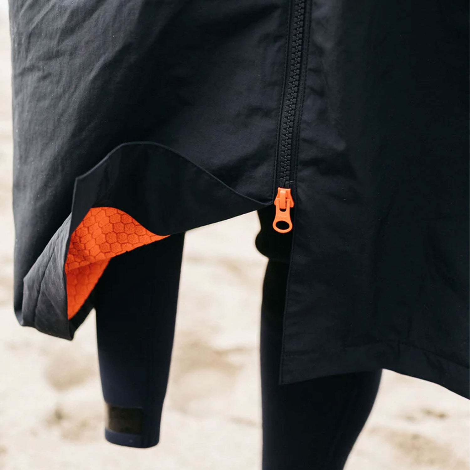 Finisterre - Tego Long Sleeve Robe - Navy/Flame FU7433-NF